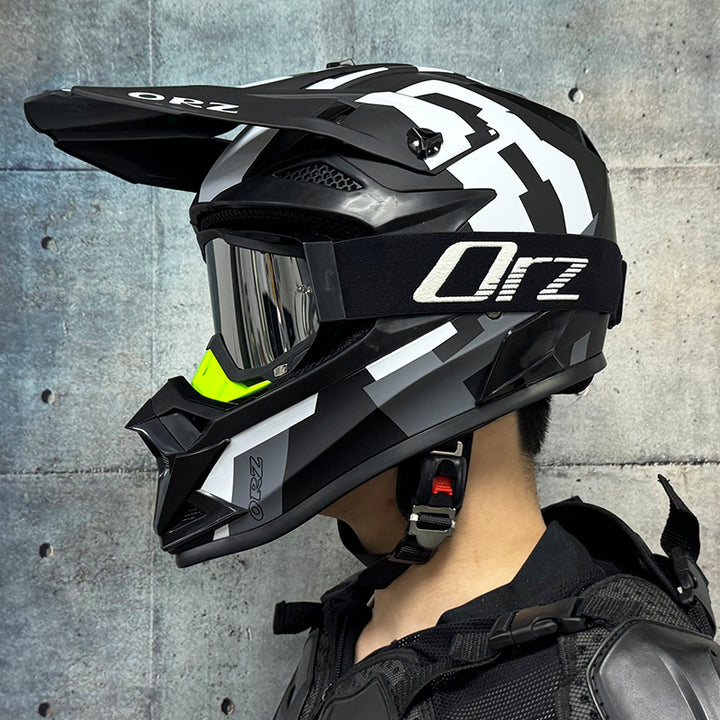 High-Quality Kids Off-Road Helmet - Motocross, Mountain Bike, ATV, DOT Certified, Lightweight ABS Material, Full Face Safety Gear for 1-2 Years Old, Unisex Design, Free Gift Included