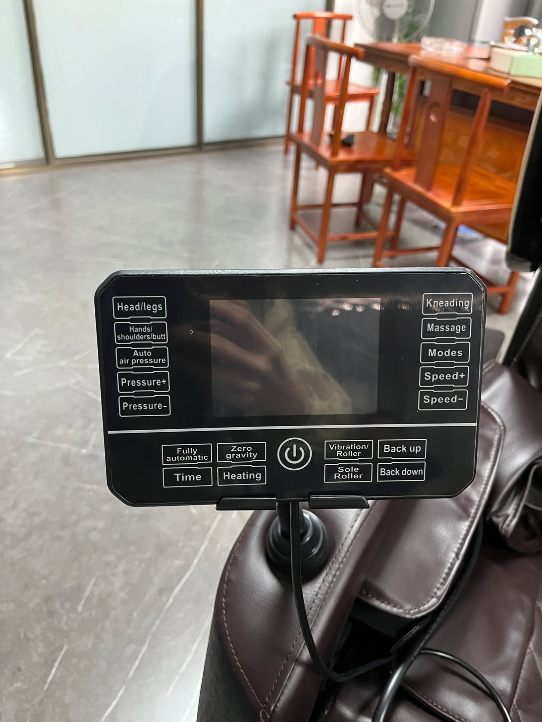Luxury Zero Gravity Massage Chair – Full Body Electric Recliner with Shiatsu Massage, Air Compression, Heat & Bluetooth Audio