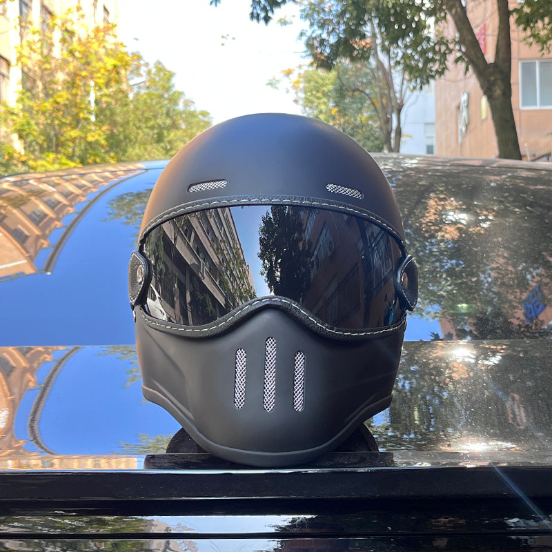 Premium Full Face Motorcycle Helmet – Retro Tokyo Style, Fiberglass, Clear Visor, Japan TT Design, Casco Moto for Men & Women, Lightweight, Comfortable, Stylish