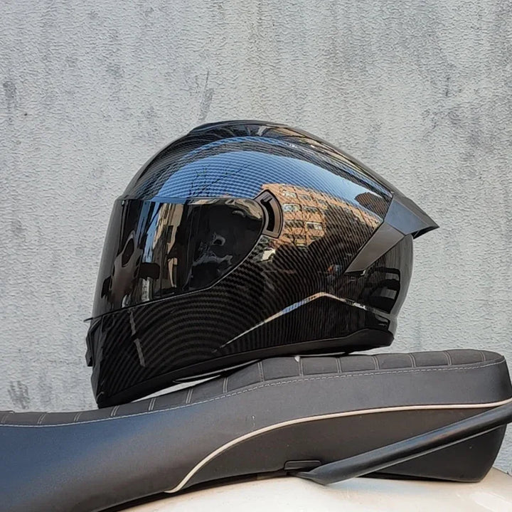 Premium Full Face Racing Motorcycle Helmet – Winter Warm Double Visor, Motorbike Sports Helmet, Adjustable Ventilation, Comfortable Fit for Winter Riding