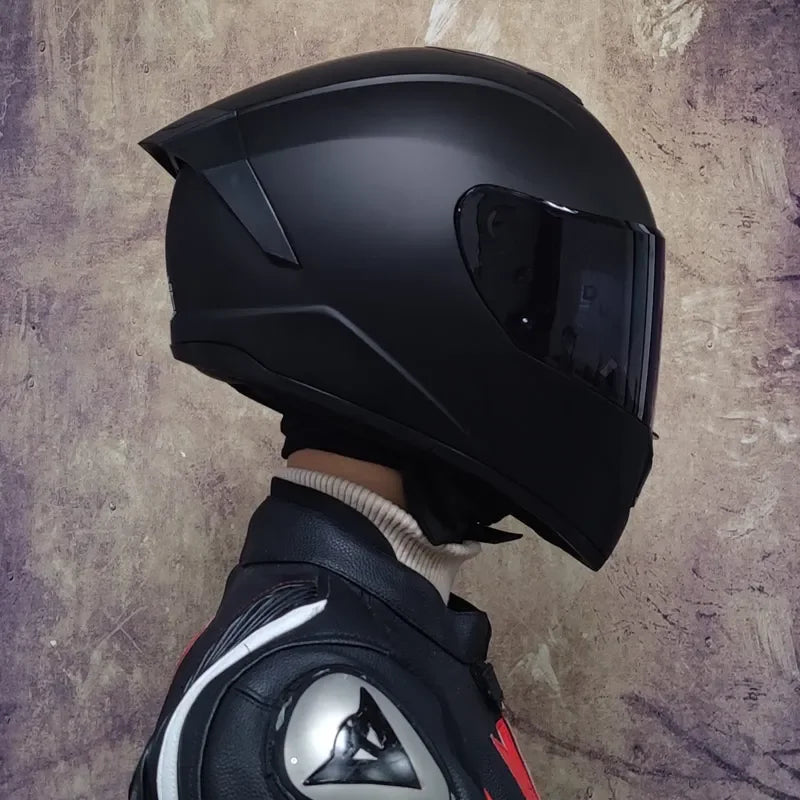 Premium Full Face Racing Motorcycle Helmet – Winter Warm Double Visor, Motorbike Sports Helmet, Adjustable Ventilation, Comfortable Fit for Winter Riding
