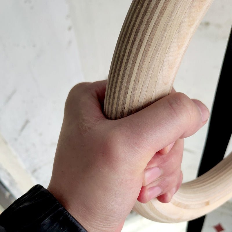 Premium Gymnastic Rings – Adjustable Wood Strength Training Rings with Heavy Duty Zinc Alloy Buckles & Anti-Slip Straps for Full-Body Workout, Home Gym Equipment
