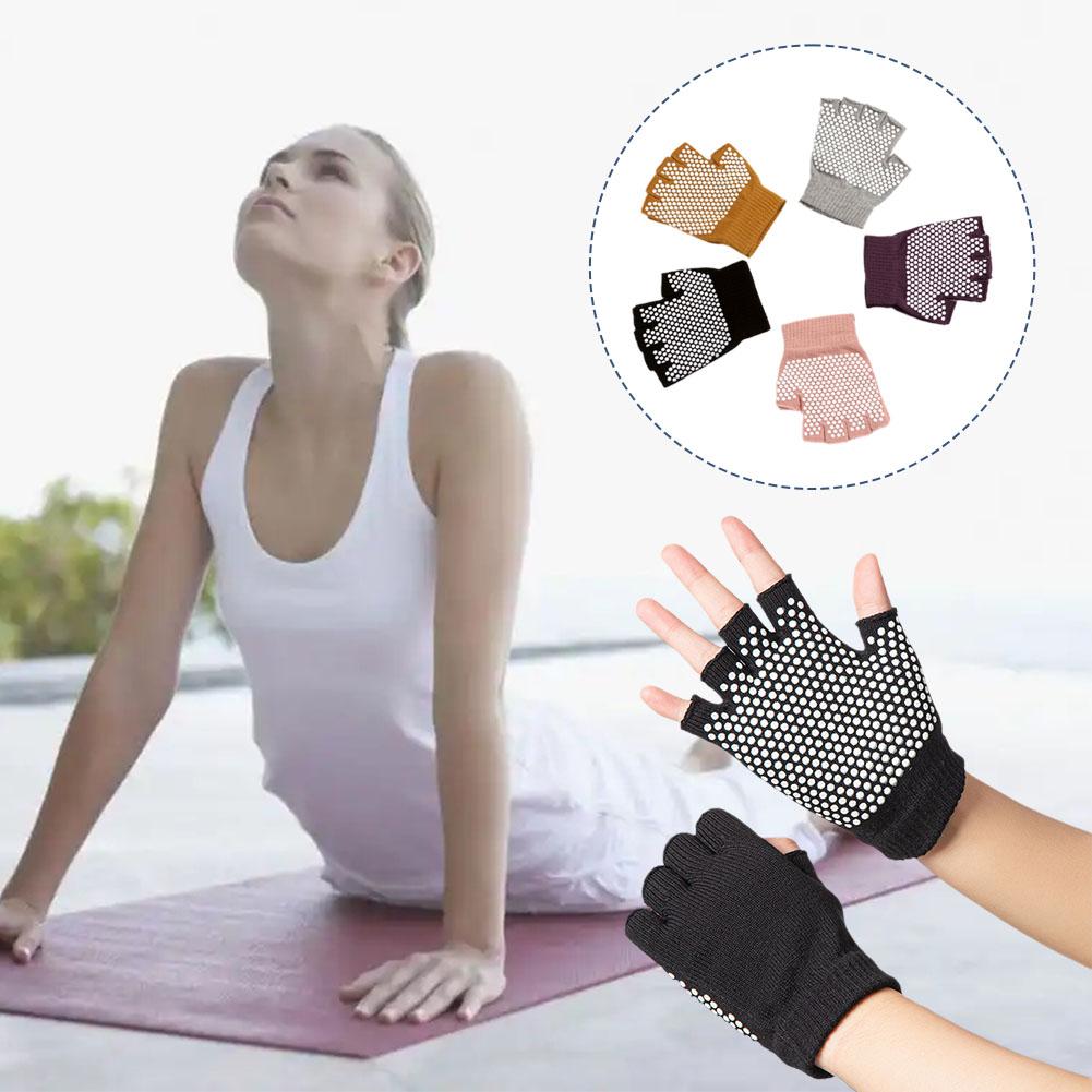 Premium Half-Finger Yoga Gloves for Women – Anti-Slip Pilates & Fitness Gloves, Open-Fingered Design for Indoor Dance & Training, Comfortable Yoga Aids for Better Grip