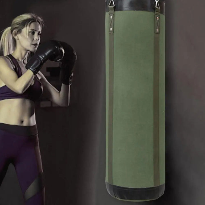 Premium PVC Boxing Sandbag – Durable Hanging Punching Bag for Indoor & Outdoor Training – Oxford Cloth & Sponge Material – Available in 60/80/100cm Sizes – Includes Chain for Secure Mounting
