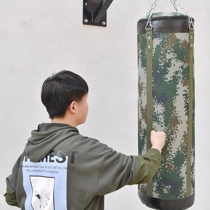 Premium PVC Boxing Sandbag – Durable Hanging Punching Bag for Indoor & Outdoor Training – Oxford Cloth & Sponge Material – Available in 60/80/100cm Sizes – Includes Chain for Secure Mounting